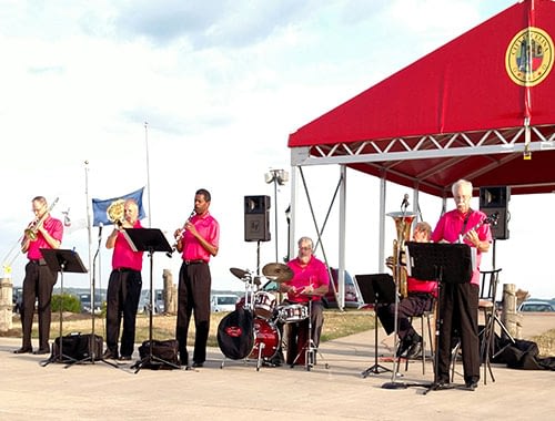 Lower London Street Dixieland Band Performing